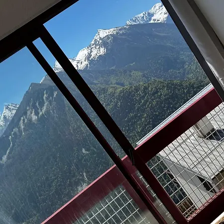 Le Modern & Mountain 2 Etoiles * Saint-Lary-Soulan